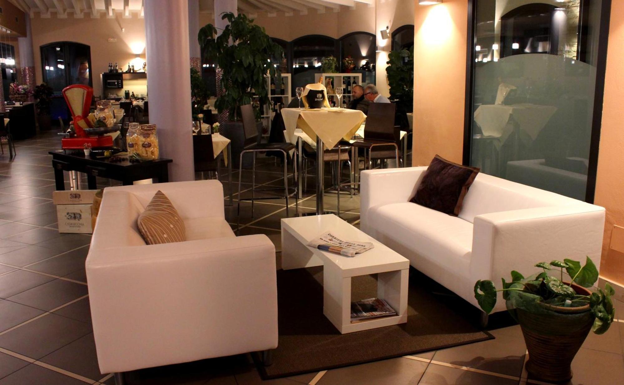 Albergo Delle Industrie Casalmaggiore Ngoại thất bức ảnh